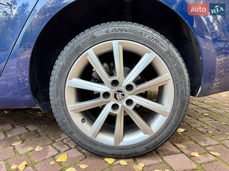 Лифтбек Skoda Octavia 2015 в Киеве фото 8 Лифтбек Skoda Octavia 2015 в Киеве
