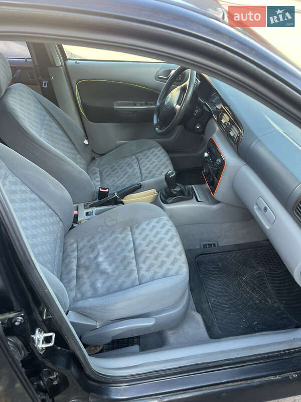 Лифтбек Skoda Octavia 1998 в Львове