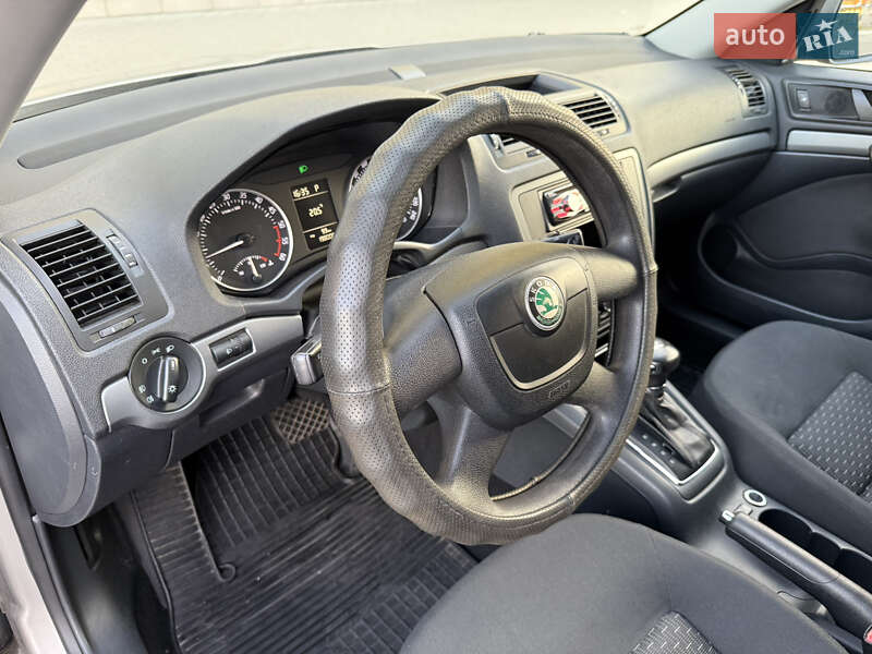 Универсал Skoda Octavia 2010 в Киеве фото 14 Универсал Skoda Octavia 2010 в Киеве