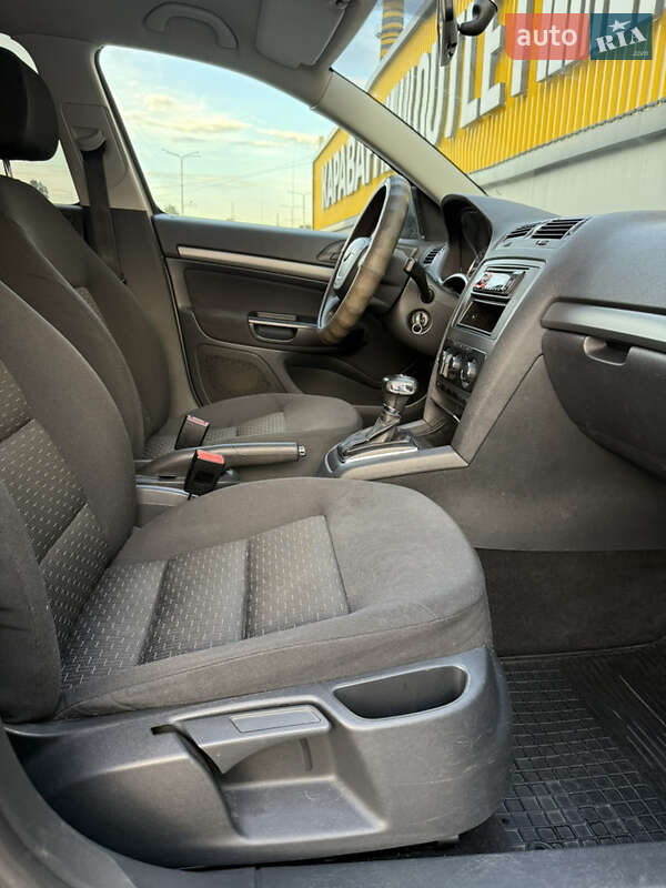 Универсал Skoda Octavia 2010 в Киеве фото 22 Универсал Skoda Octavia 2010 в Киеве