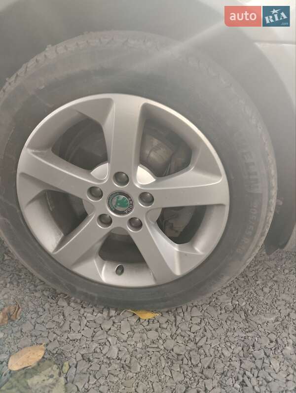 Универсал Skoda Octavia 2012 в Луцке фото 18 Универсал Skoda Octavia 2012 в Луцке