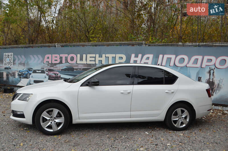 Лифтбек Skoda Octavia 2019 в Киеве