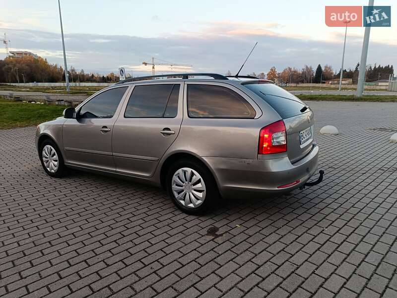 Универсал Skoda Octavia 2010 в Львове фото 27 Универсал Skoda Octavia 2010 в Львове