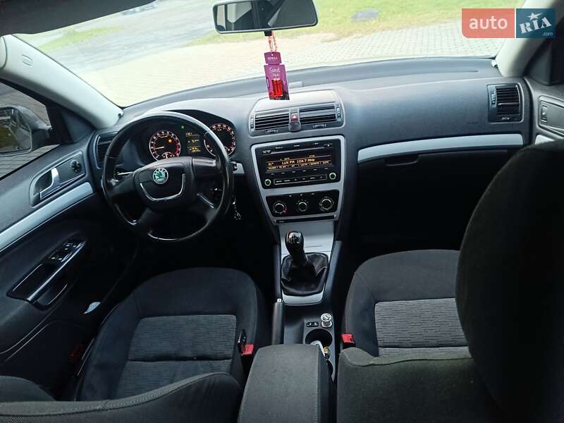 Универсал Skoda Octavia 2010 в Львове фото 30 Универсал Skoda Octavia 2010 в Львове