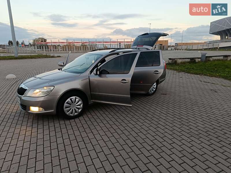 Универсал Skoda Octavia 2010 в Львове фото 35 Универсал Skoda Octavia 2010 в Львове