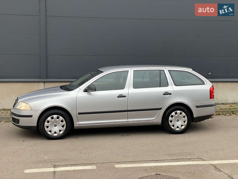 Універсал Skoda Octavia 2012 в Києві фото 49 Універсал Skoda Octavia 2012 в Києві