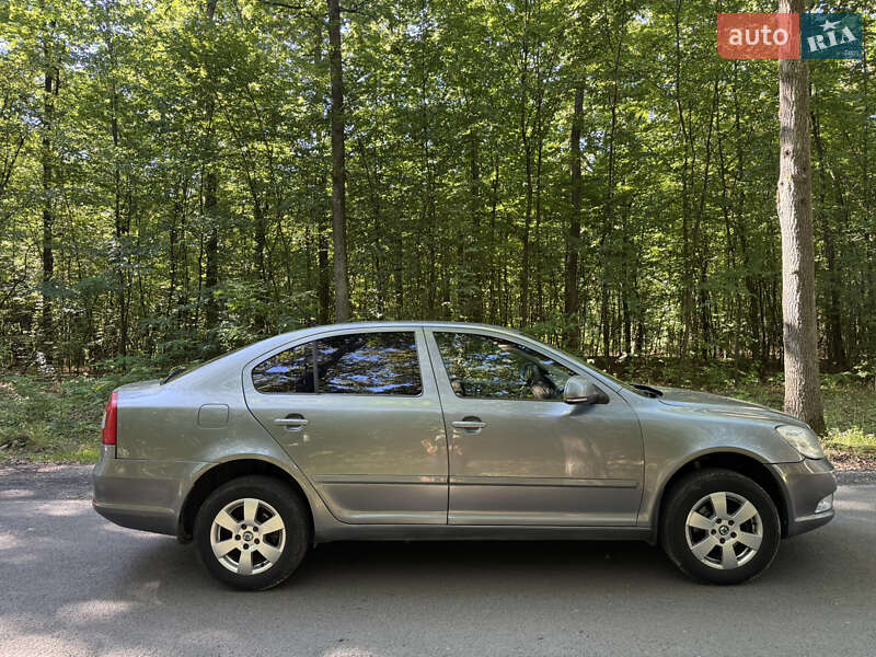 Ліфтбек Skoda Octavia 2012 в Луцьку