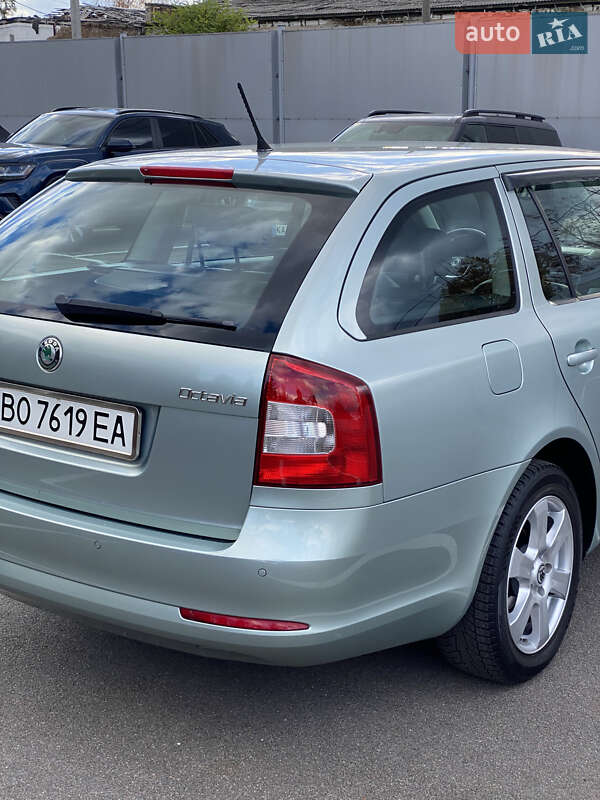 Универсал Skoda Octavia 2009 в Киеве фото 13 Универсал Skoda Octavia 2009 в Киеве