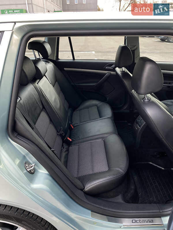 Универсал Skoda Octavia 2009 в Киеве фото 45 Универсал Skoda Octavia 2009 в Киеве
