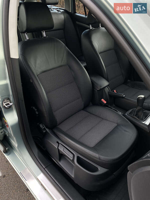 Универсал Skoda Octavia 2009 в Киеве фото 49 Универсал Skoda Octavia 2009 в Киеве