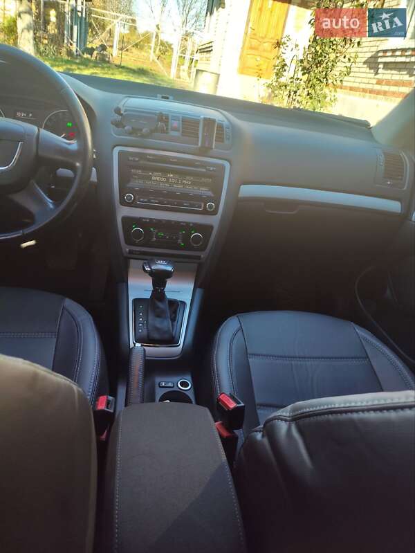 Универсал Skoda Octavia 2012 в Гайсине