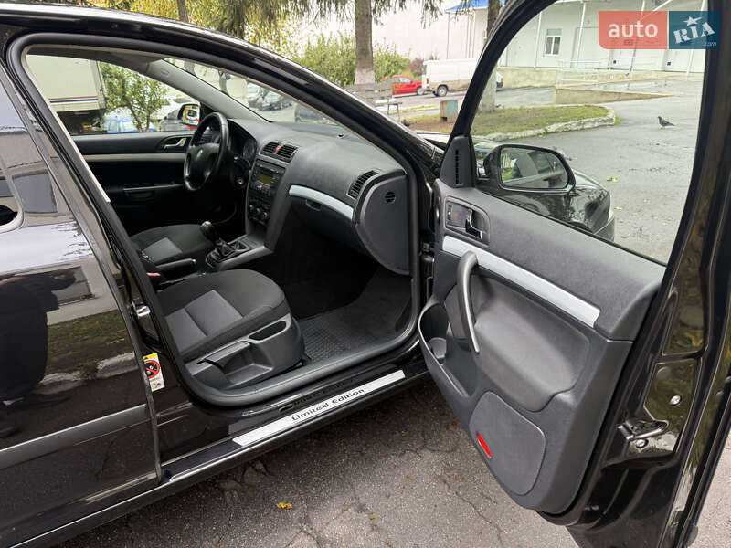 Лифтбек Skoda Octavia 2008 в Виннице