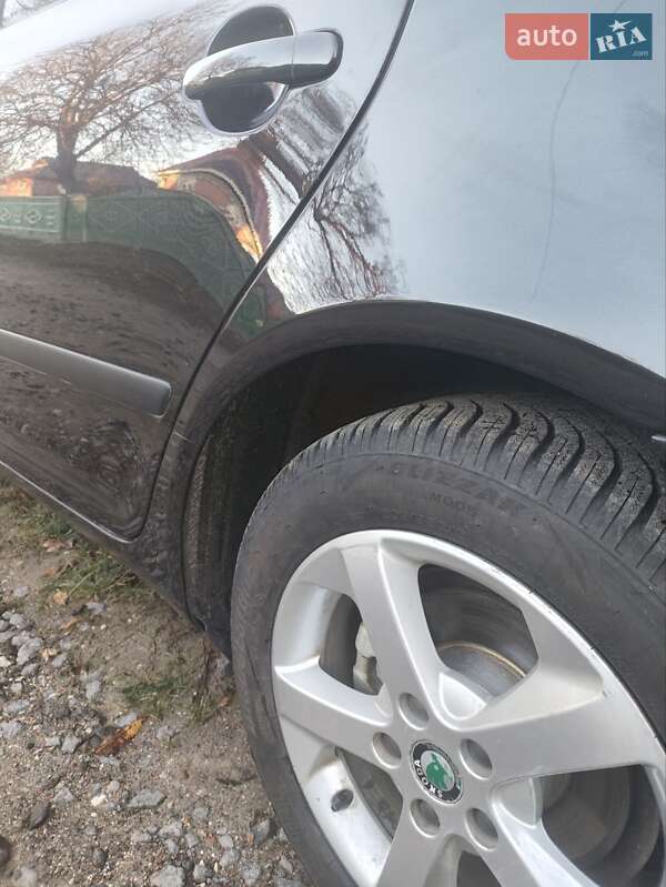 Универсал Skoda Octavia 2012 в Гайсине