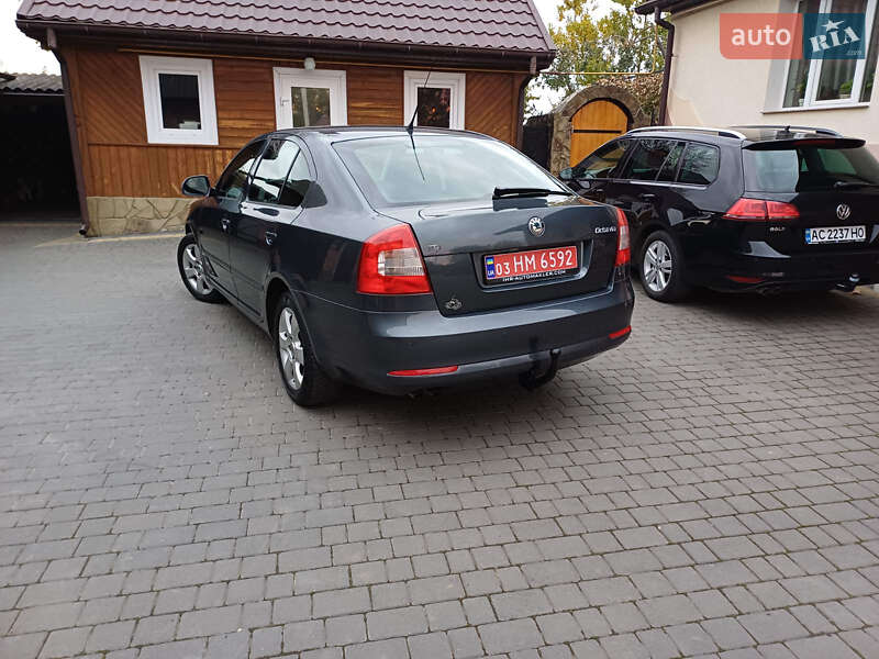 Лифтбек Skoda Octavia 2009 в Луцке