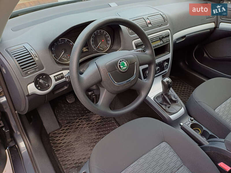 Лифтбек Skoda Octavia 2009 в Луцке