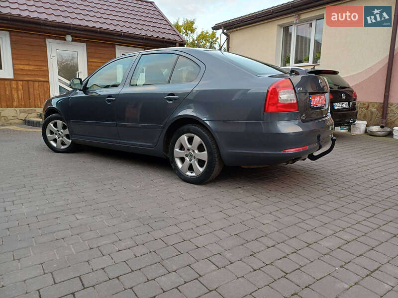 Лифтбек Skoda Octavia 2009 в Луцке