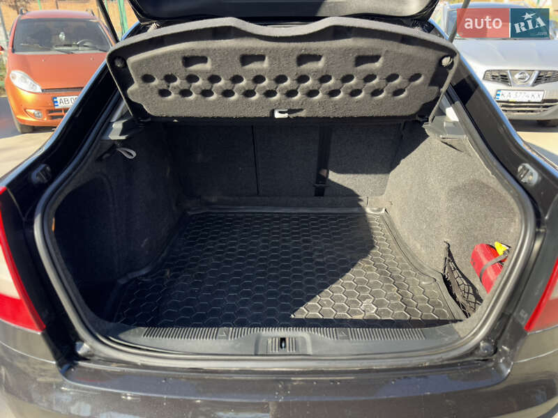 Лифтбек Skoda Octavia 2010 в Бердичеве