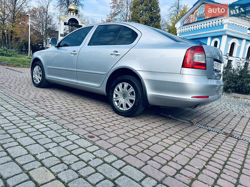 Лифтбек Skoda Octavia 2010 в Мукачево