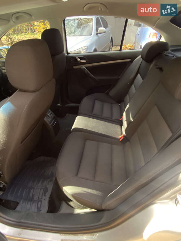 Лифтбек Skoda Octavia 2005 в Киеве фото 3 Лифтбек Skoda Octavia 2005 в Киеве