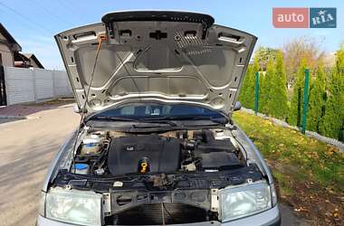 Лифтбек Skoda Octavia 2005 в Ровно