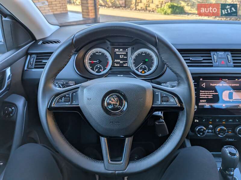 Универсал Skoda Octavia 2018 в Луцке фото 36 Универсал Skoda Octavia 2018 в Луцке