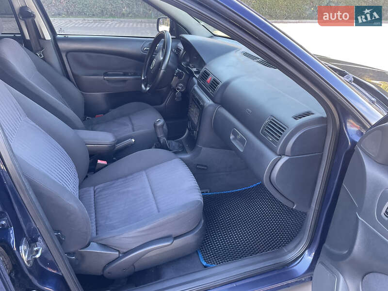 Ліфтбек Skoda Octavia 2000 в Турці фото 35 Ліфтбек Skoda Octavia 2000 в Турці