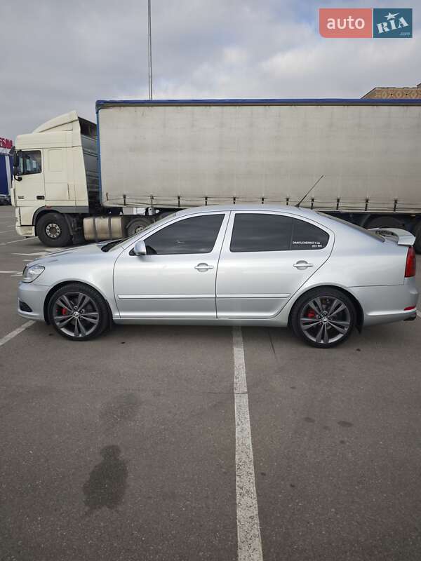 Ліфтбек Skoda Octavia 2010 в Кропивницькому