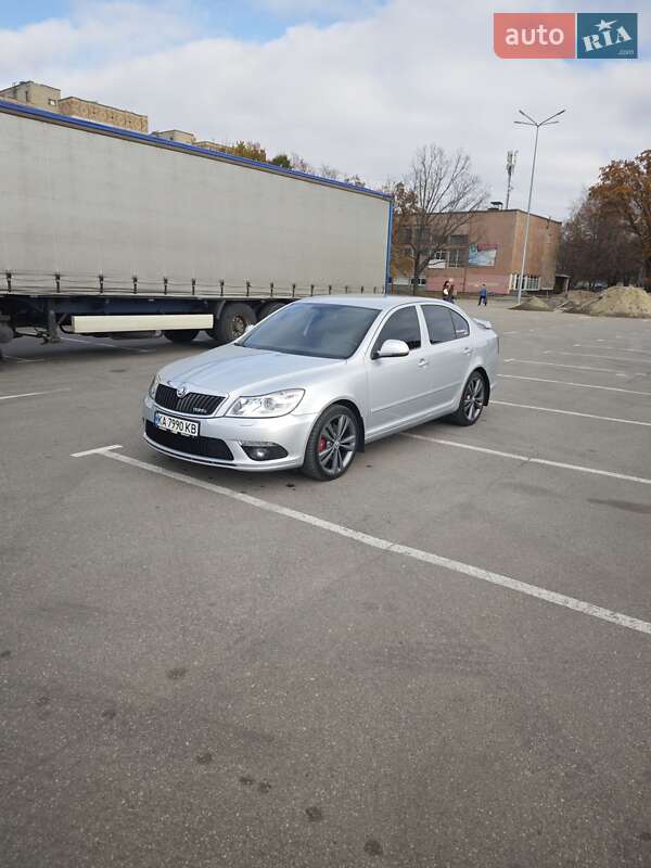 Ліфтбек Skoda Octavia 2010 в Кропивницькому