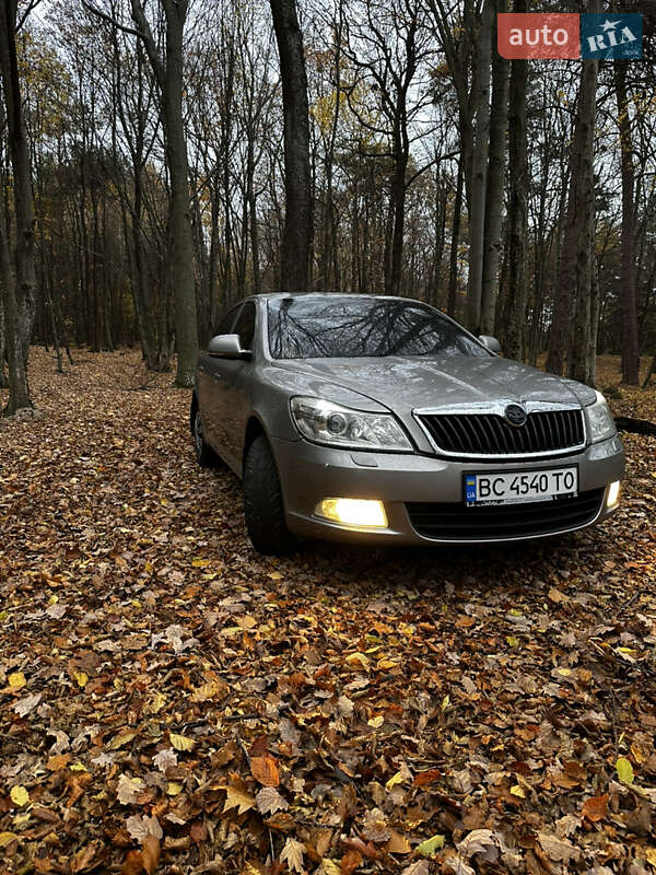 Лифтбек Skoda Octavia 2010 в Новояворовске