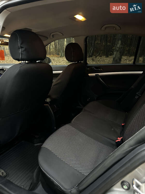 Лифтбек Skoda Octavia 2010 в Новояворовске