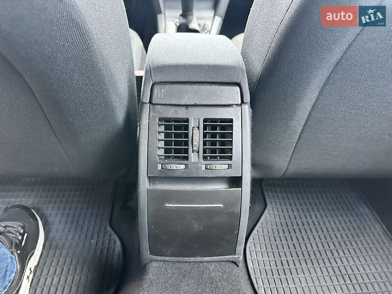 Универсал Skoda Octavia 2012 в Виннице