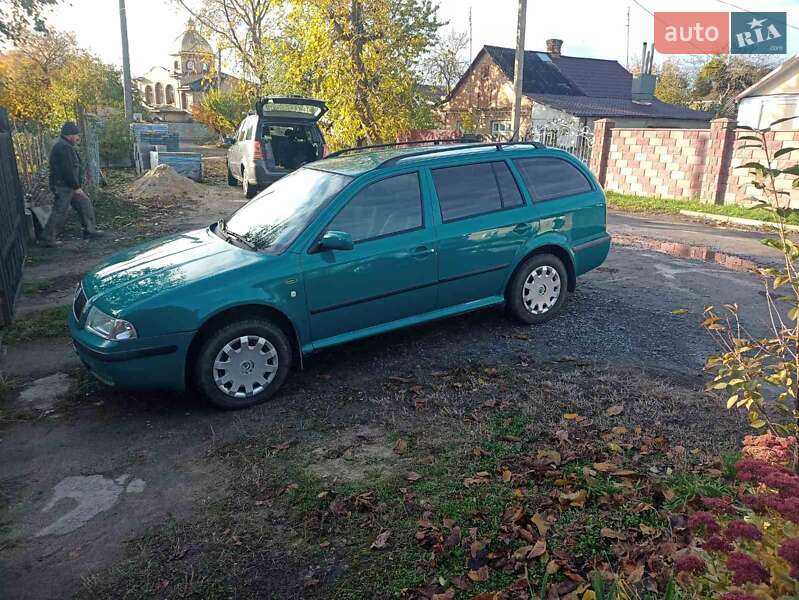 Универсал Skoda Octavia 2002 в Луцке