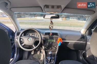 Универсал Skoda Octavia 2007 в Вишневом