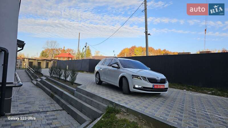 Універсал Skoda Octavia 2017 в Надвірній
