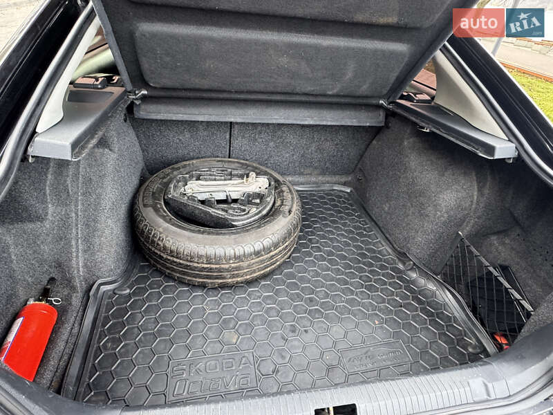 Лифтбек Skoda Octavia 2009 в Тернополе фото 18 Лифтбек Skoda Octavia 2009 в Тернополе