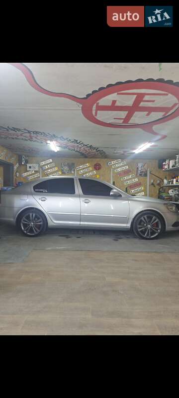 Ліфтбек Skoda Octavia 2010 в Кропивницькому