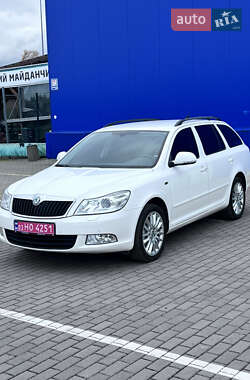Универсал Skoda Octavia 2012 в Дубно