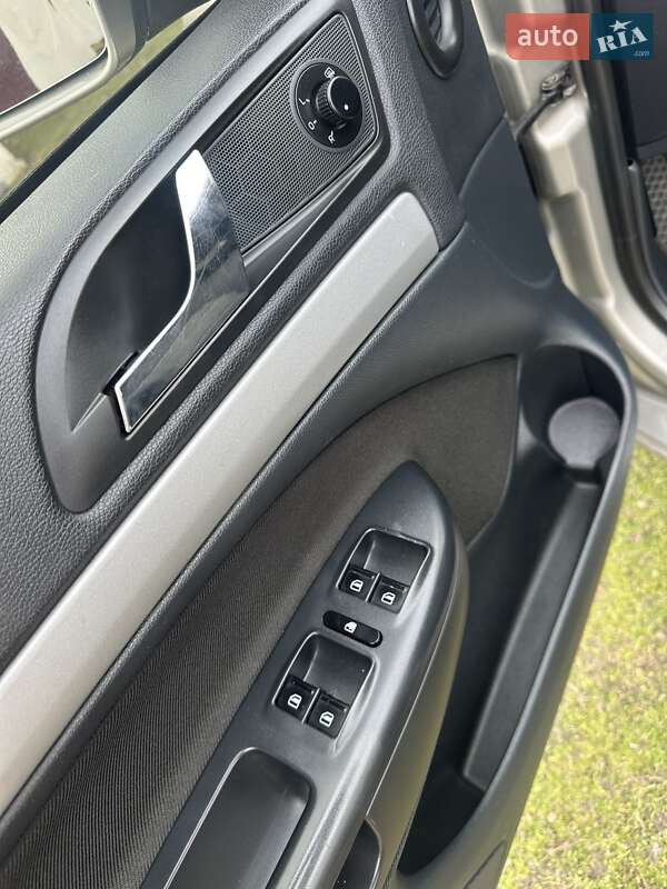 Универсал Skoda Octavia 2013 в Буске фото 3 Универсал Skoda Octavia 2013 в Буске