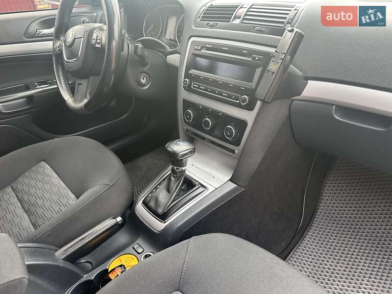 Универсал Skoda Octavia 2013 в Буске фото 5 Универсал Skoda Octavia 2013 в Буске
