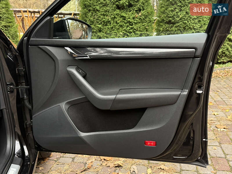 Универсал Skoda Octavia 2015 в Дрогобыче фото 124 Универсал Skoda Octavia 2015 в Дрогобыче