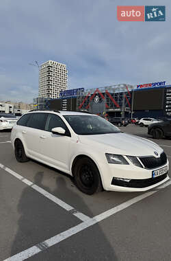 Универсал Skoda Octavia 2019 в Киеве