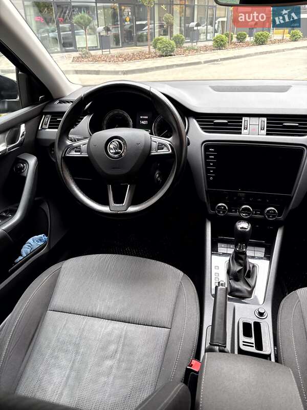 Универсал Skoda Octavia 2017 в Вараше фото 9 Универсал Skoda Octavia 2017 в Вараше