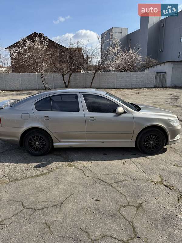 Лифтбек Skoda Octavia 2010 в Харькове фото 4 Лифтбек Skoda Octavia 2010 в Харькове