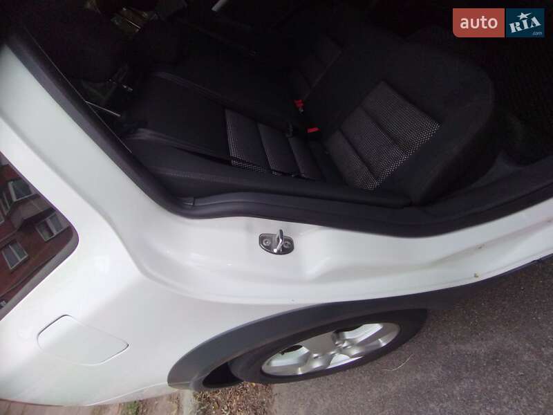 Универсал Skoda Octavia 2010 в Киеве