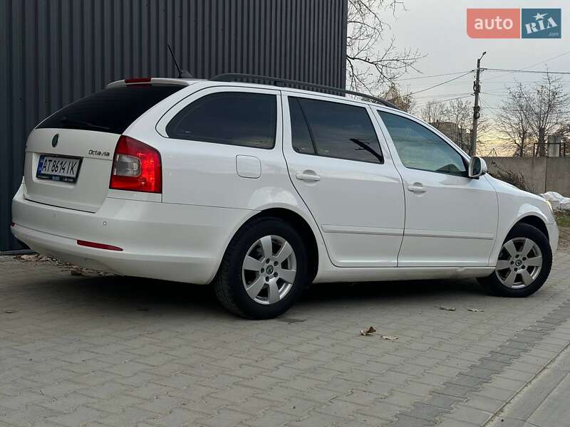 Универсал Skoda Octavia 2012 в Калуше