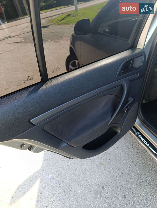 Лифтбек Skoda Octavia 2010 в Галиче фото 7 Лифтбек Skoda Octavia 2010 в Галиче