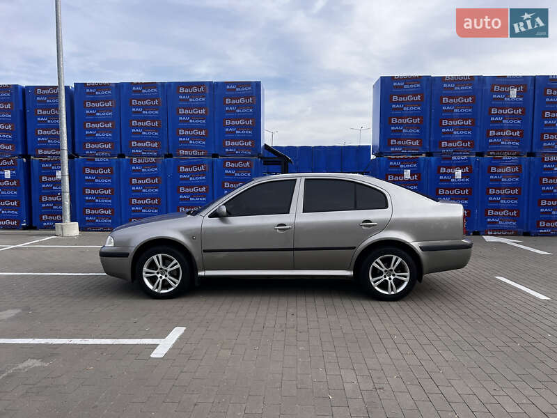 Лифтбек Skoda Octavia 2008 в Киеве
