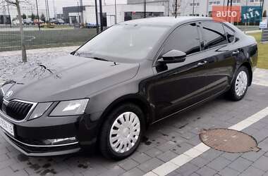 Лифтбек Skoda Octavia 2019 в Мукачево