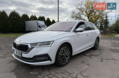 Универсал Skoda Octavia 2021 в Нововолынске