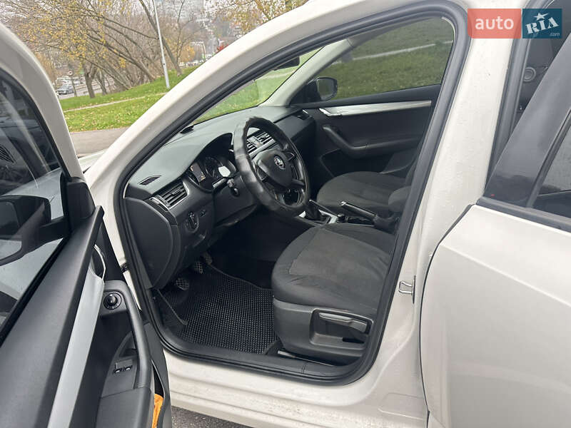 Универсал Skoda Octavia 2014 в Виннице